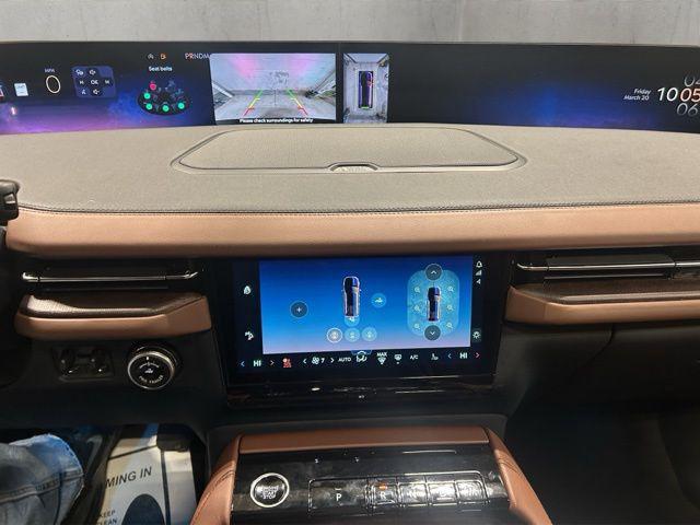 new 2026 Lincoln Navigator car, priced at $107,459