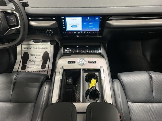 new 2025 Lincoln Navigator car, priced at $106,150