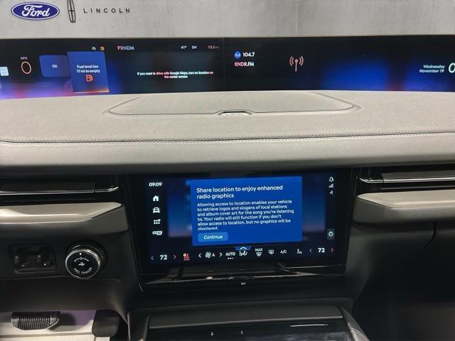 new 2025 Lincoln Navigator car, priced at $106,150