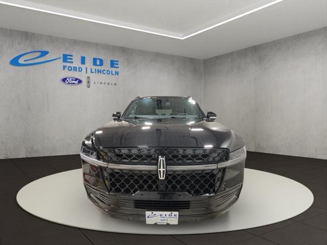 new 2025 Lincoln Navigator car, priced at $106,150