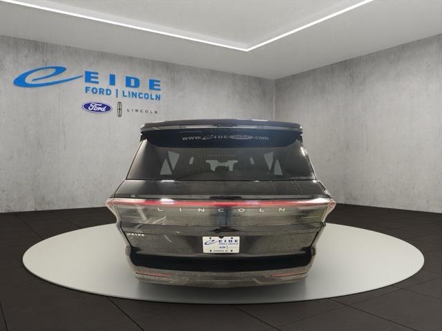 new 2025 Lincoln Navigator car, priced at $106,150