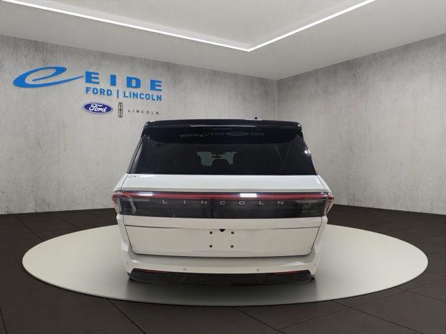 used 2025 Lincoln Navigator car, priced at $98,000