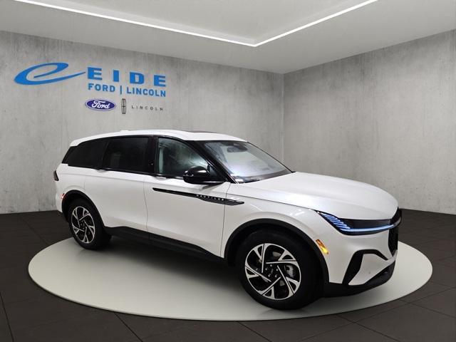 new 2026 Lincoln Nautilus car, priced at $61,101