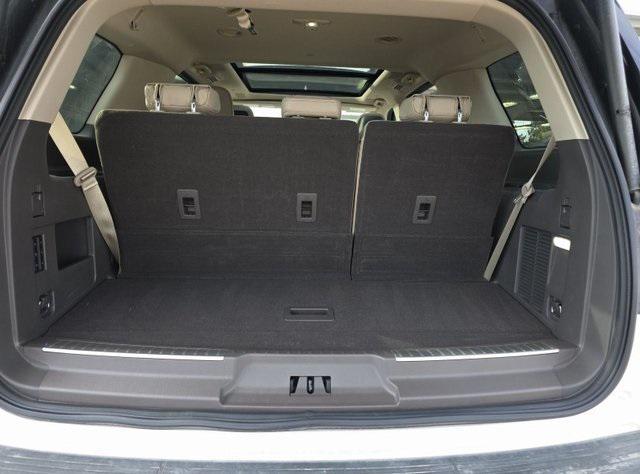 used 2024 Lincoln Navigator car, priced at $72,000