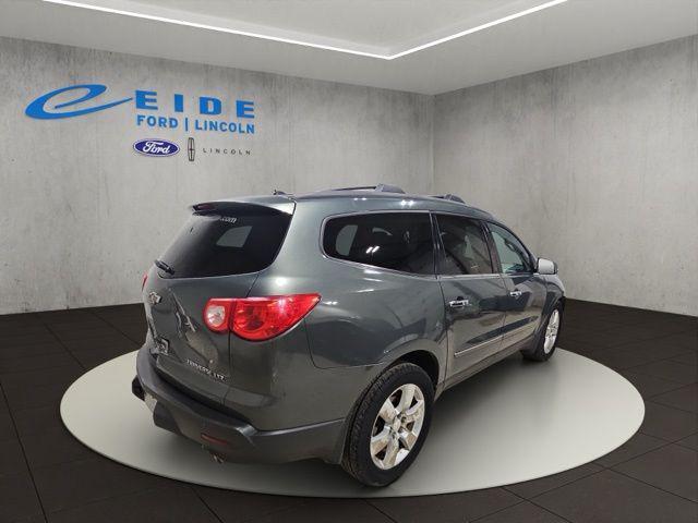 used 2011 Chevrolet Traverse car, priced at $4,000
