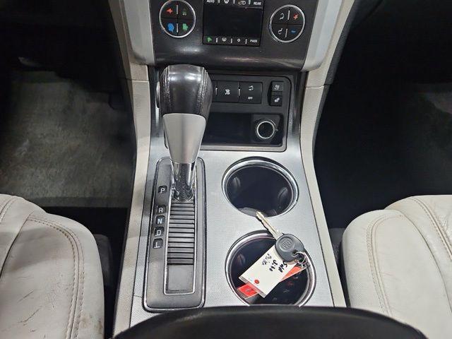 used 2011 Chevrolet Traverse car, priced at $4,000