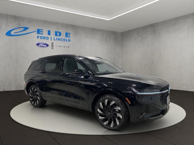 new 2025 Lincoln Nautilus car, priced at $60,000