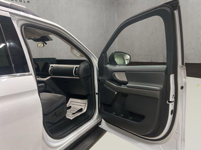 used 2025 Ford Expedition car, priced at $56,500