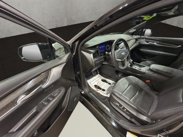 used 2023 Cadillac XT5 car, priced at $31,500