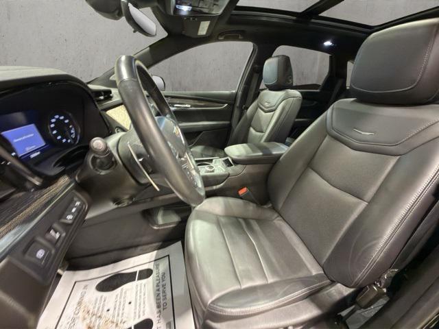 used 2023 Cadillac XT5 car, priced at $31,500