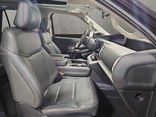 used 2025 Ford Expedition Max car, priced at $60,000