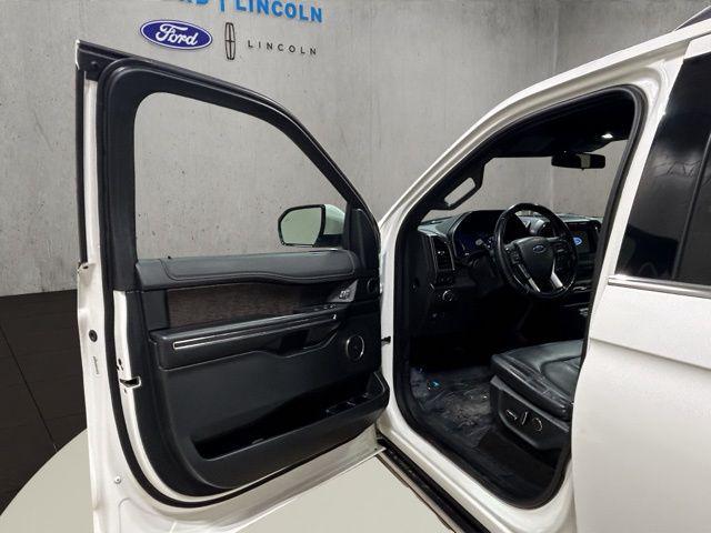 used 2020 Ford Expedition car, priced at $25,000