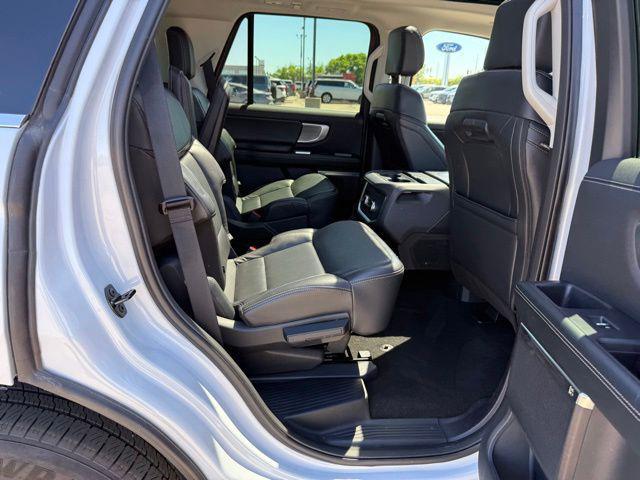 used 2025 Ford Expedition car, priced at $65,000