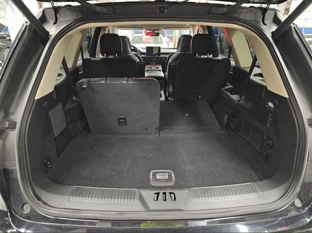 used 2020 Lincoln Aviator car, priced at $33,000