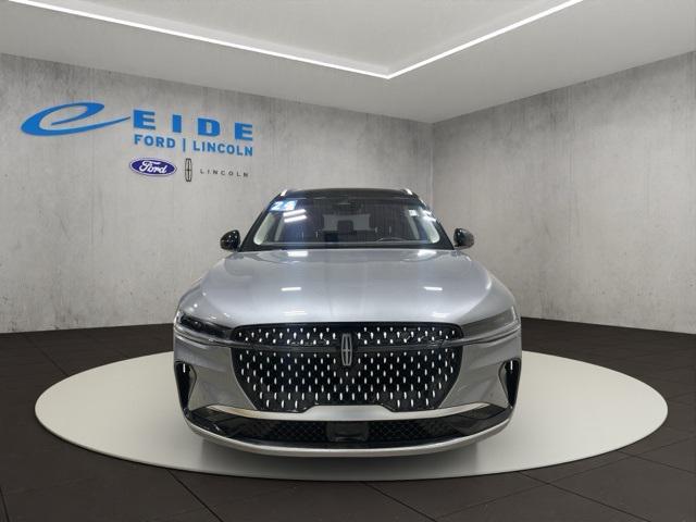 used 2024 Lincoln Nautilus car, priced at $45,000