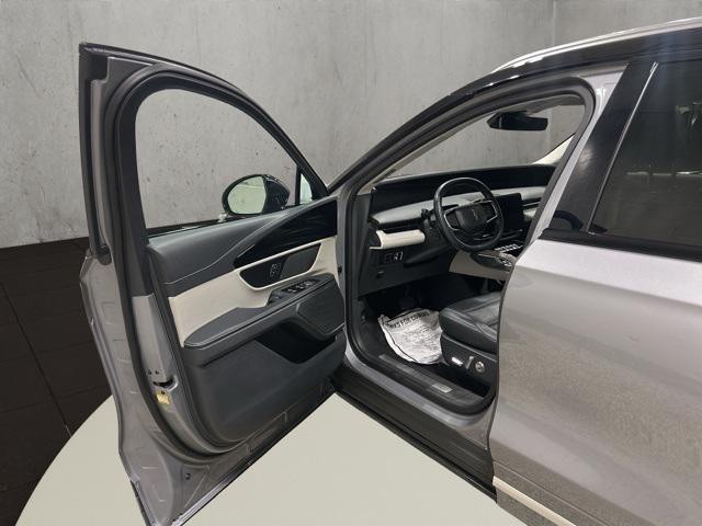 used 2024 Lincoln Nautilus car, priced at $45,000