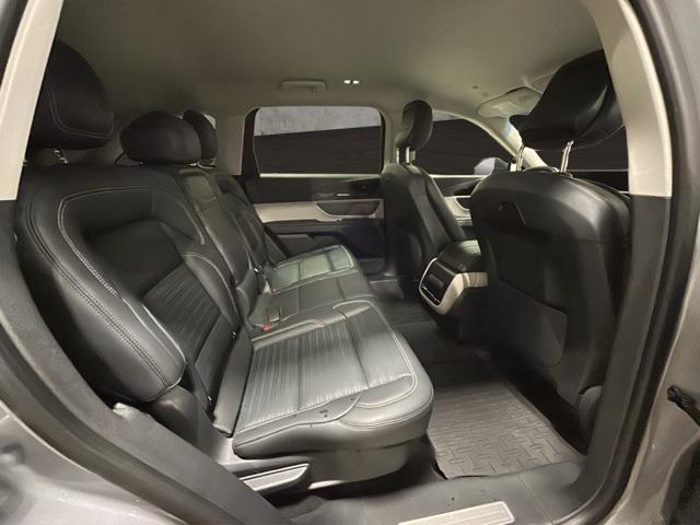 used 2024 Lincoln Nautilus car, priced at $45,000