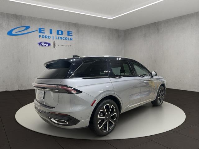 used 2024 Lincoln Nautilus car, priced at $45,000