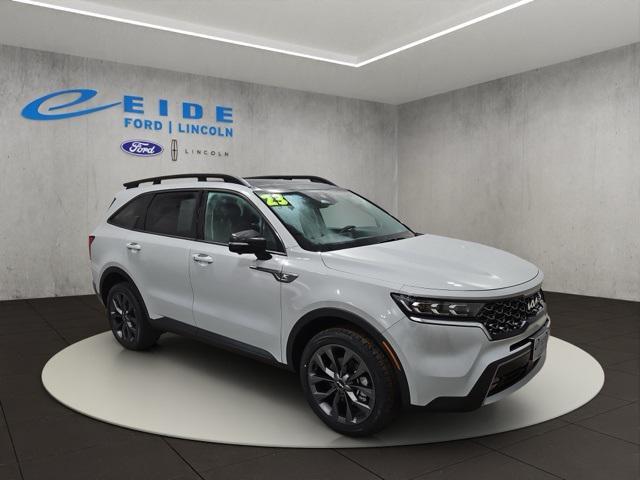 used 2023 Kia Sorento car, priced at $30,000