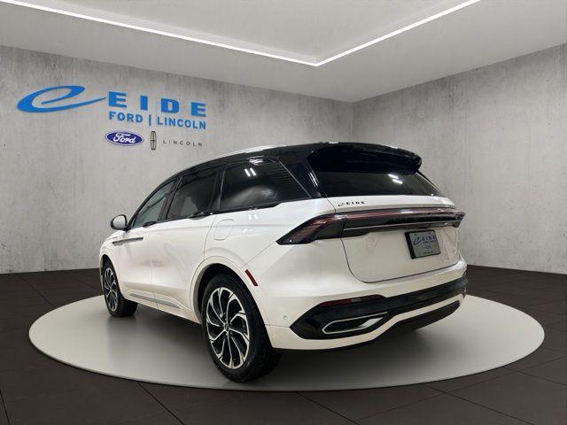 used 2024 Lincoln Nautilus car, priced at $53,000