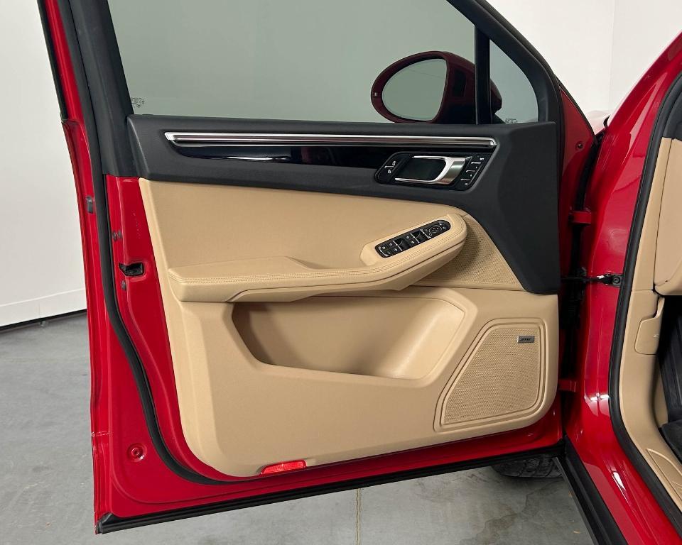 used 2020 Porsche Macan car, priced at $30,995