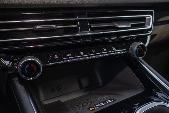 new 2026 Chevrolet Traverse car, priced at $52,585