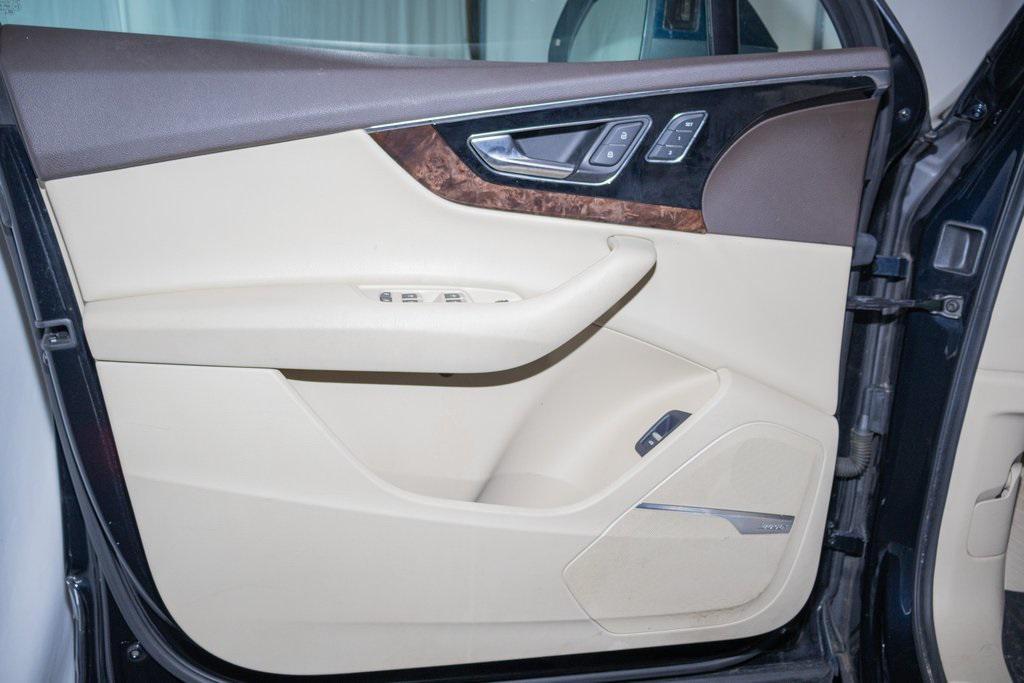 used 2017 Audi Q7 car, priced at $14,550