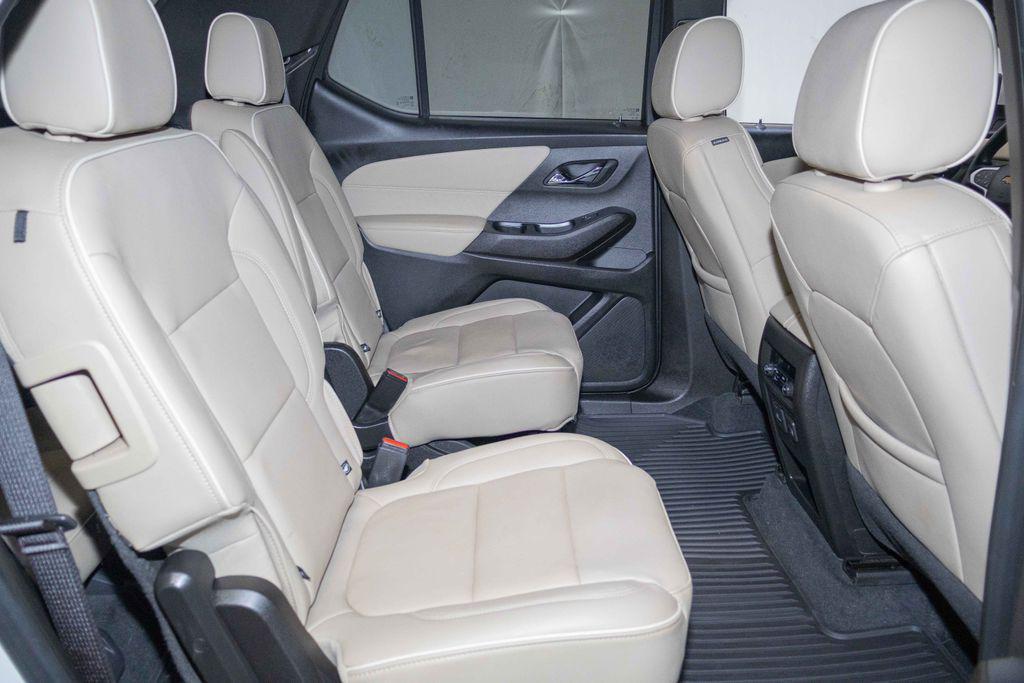 used 2022 Chevrolet Traverse car, priced at $29,960