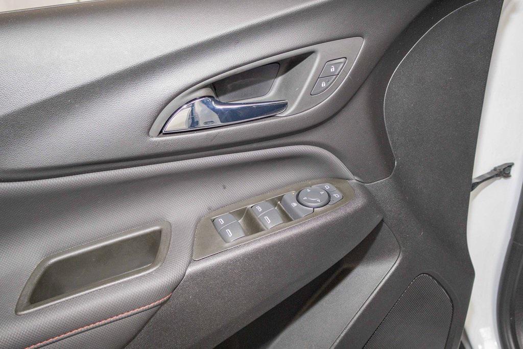 used 2022 Chevrolet Equinox car, priced at $23,424