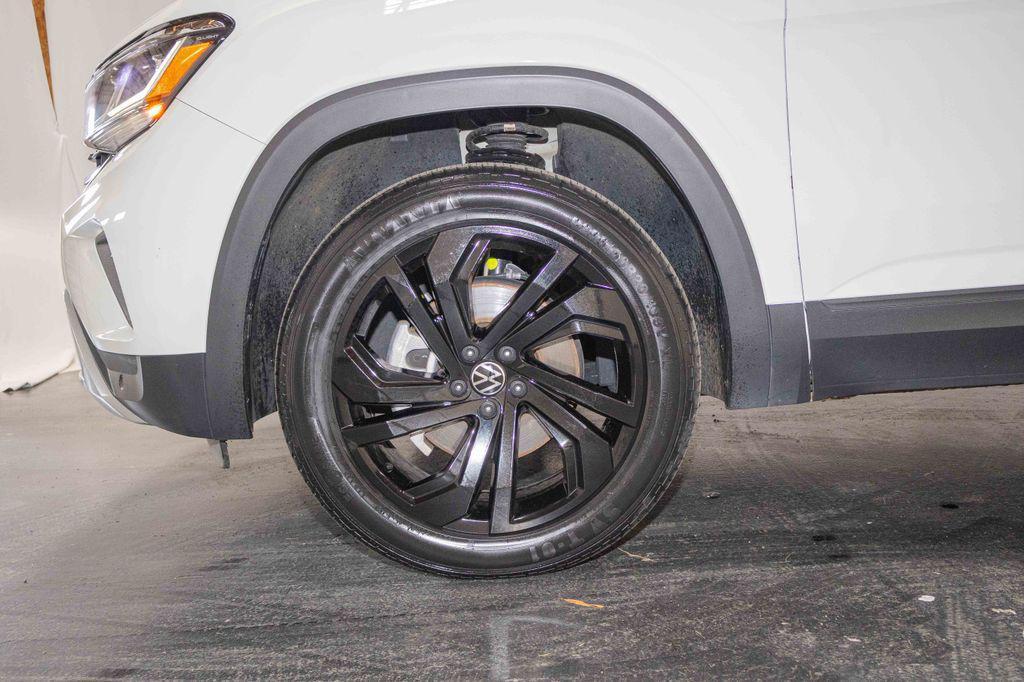 used 2023 Volkswagen Atlas car, priced at $29,670