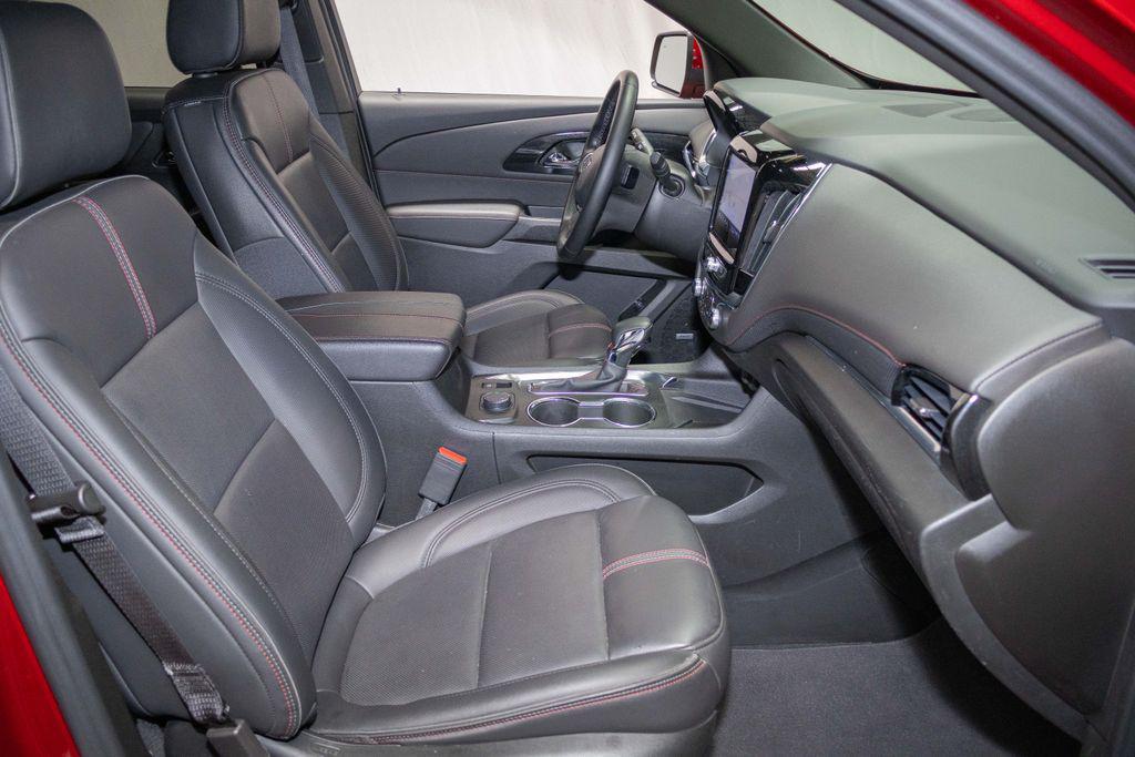 used 2023 Chevrolet Traverse car, priced at $36,132
