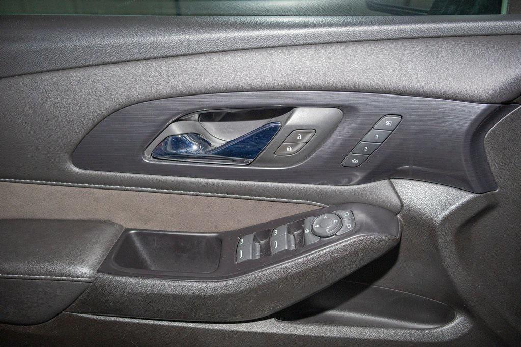 used 2020 Chevrolet Traverse car, priced at $26,246