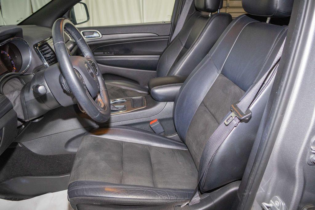 used 2019 Jeep Grand Cherokee car, priced at $17,971