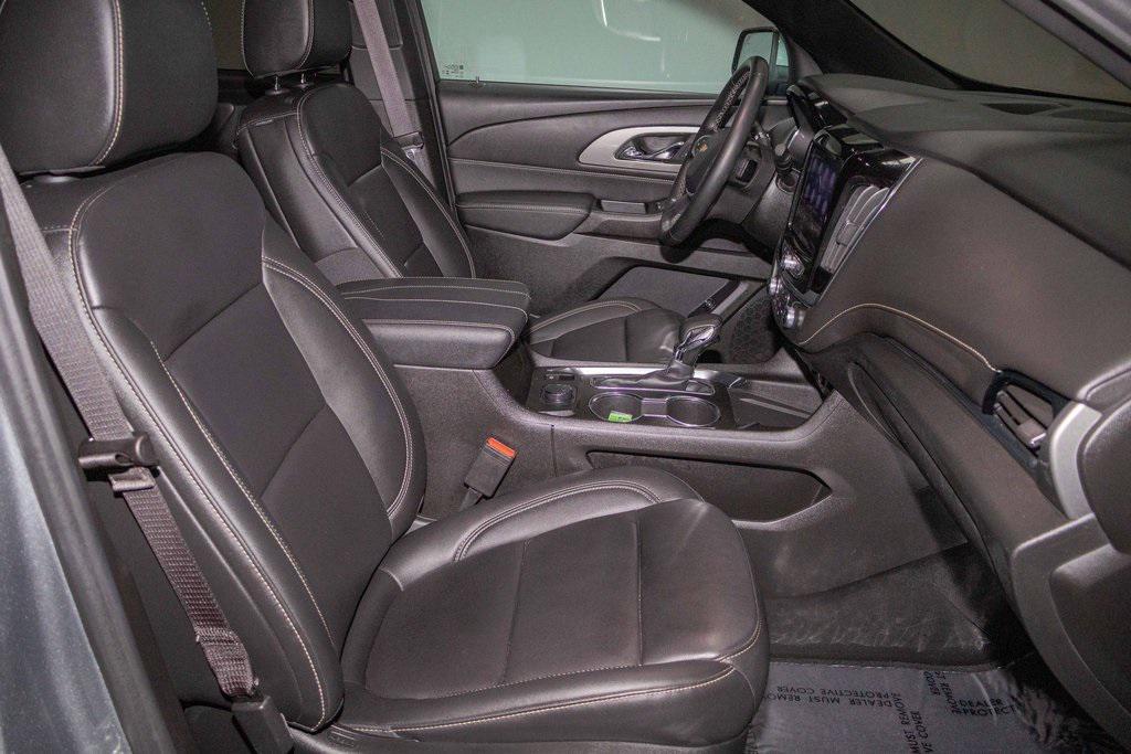 used 2023 Chevrolet Traverse car, priced at $25,972
