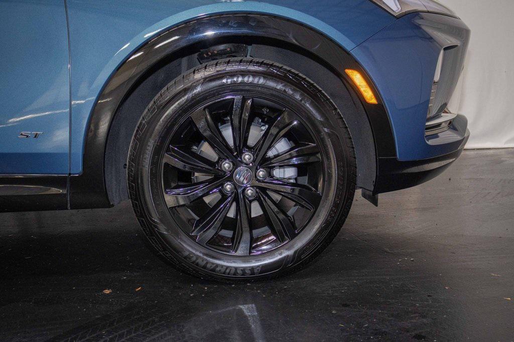 used 2025 Buick Envista car, priced at $25,495