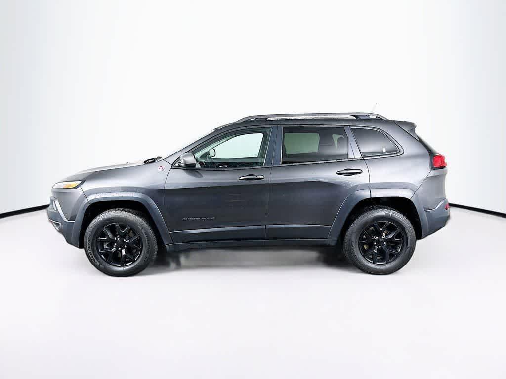 used 2015 Jeep Cherokee car, priced at $11,219