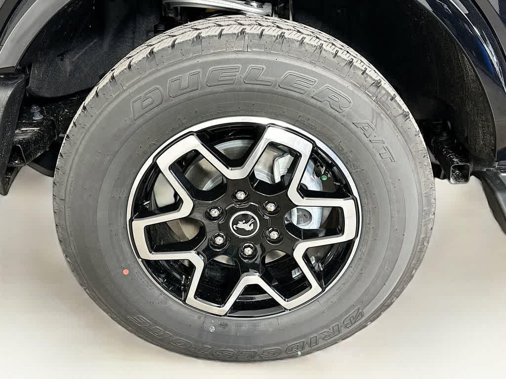 new 2025 Ford Bronco car, priced at $50,382