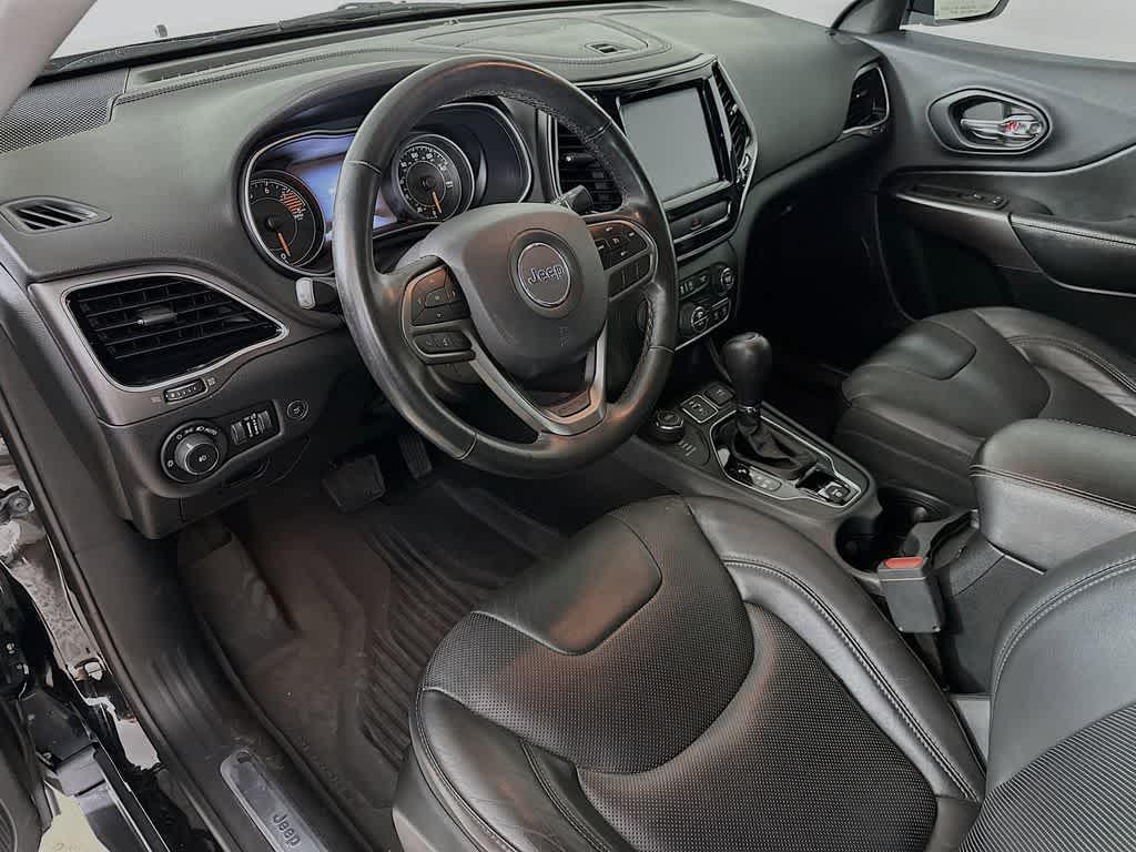 used 2019 Jeep Cherokee car, priced at $15,293