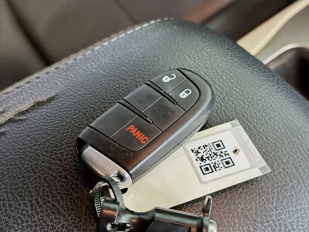 used 2014 Jeep Grand Cherokee car, priced at $6,765