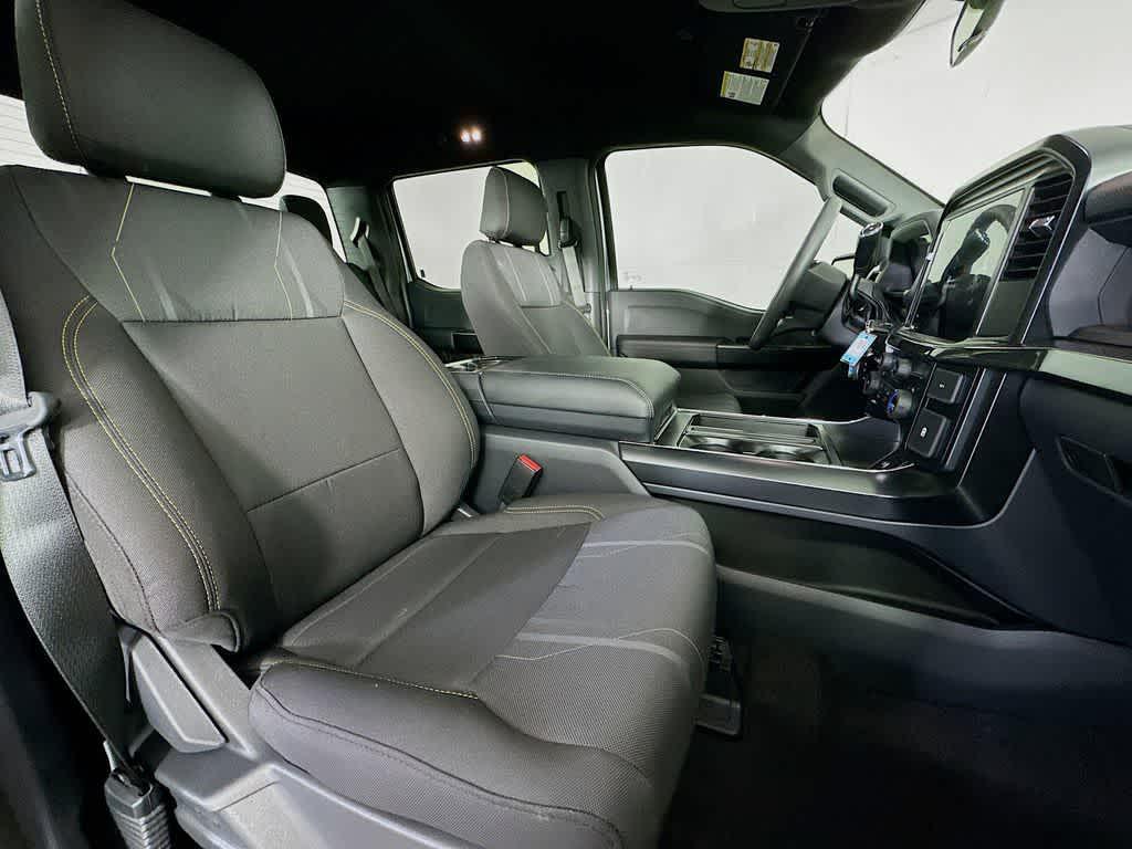 new 2025 Ford F-150 car, priced at $39,189