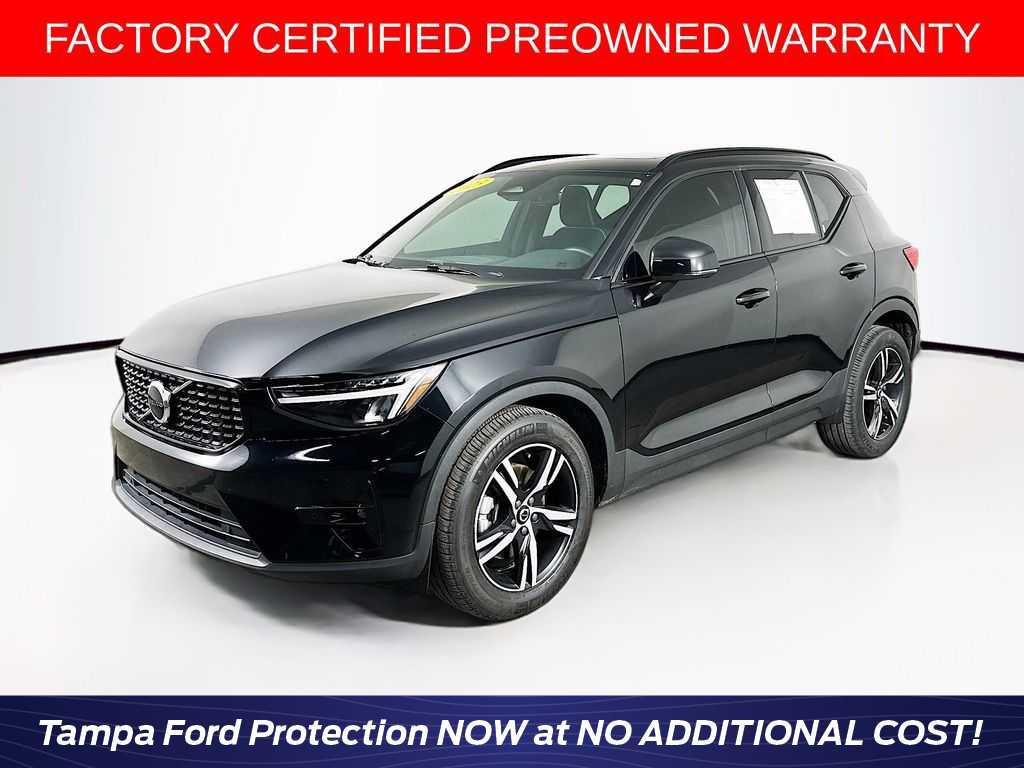 used 2023 Volvo XC40 car, priced at $27,904