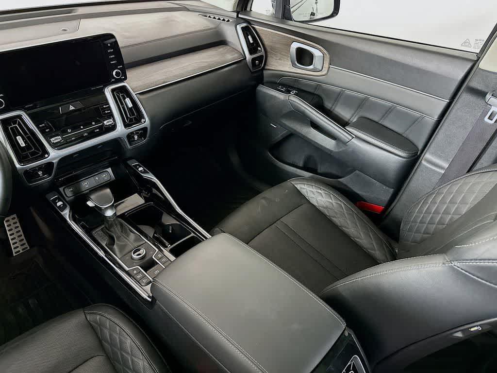used 2021 Kia Sorento car, priced at $23,928