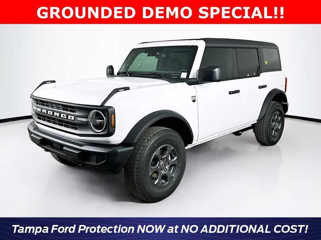 new 2025 Ford Bronco car, priced at $40,673