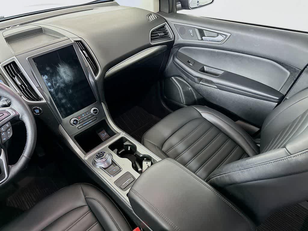 used 2022 Ford Edge car, priced at $17,895