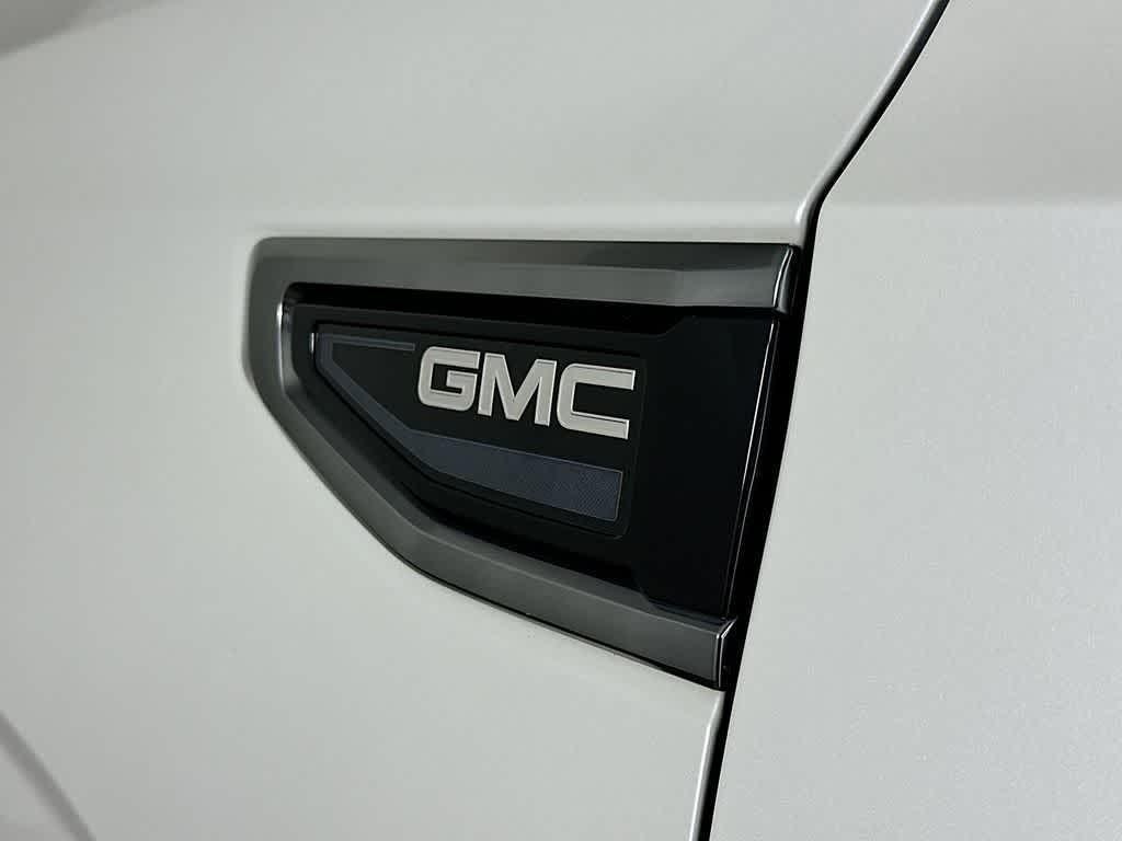 used 2021 GMC Yukon car, priced at $45,325