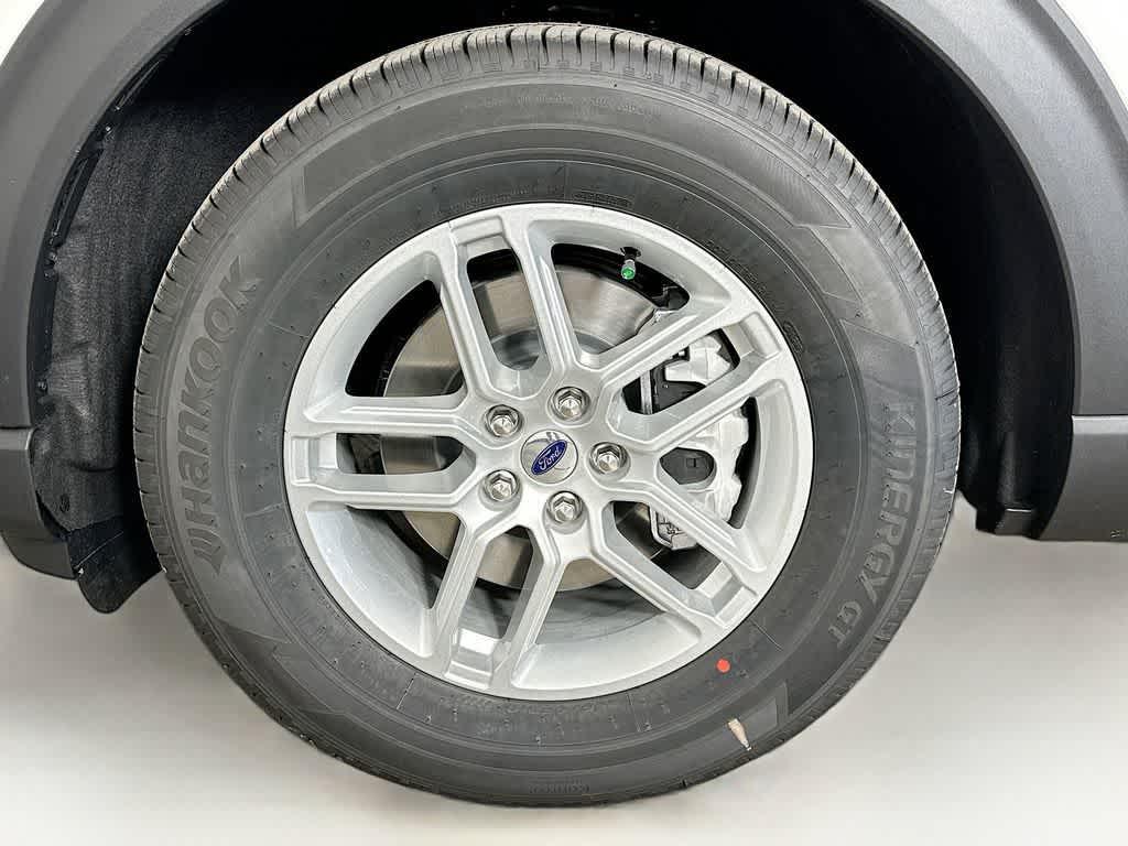 new 2026 Ford Explorer car, priced at $32,540