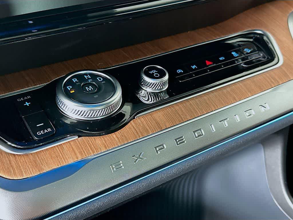 new 2026 Ford Expedition car, priced at $87,155