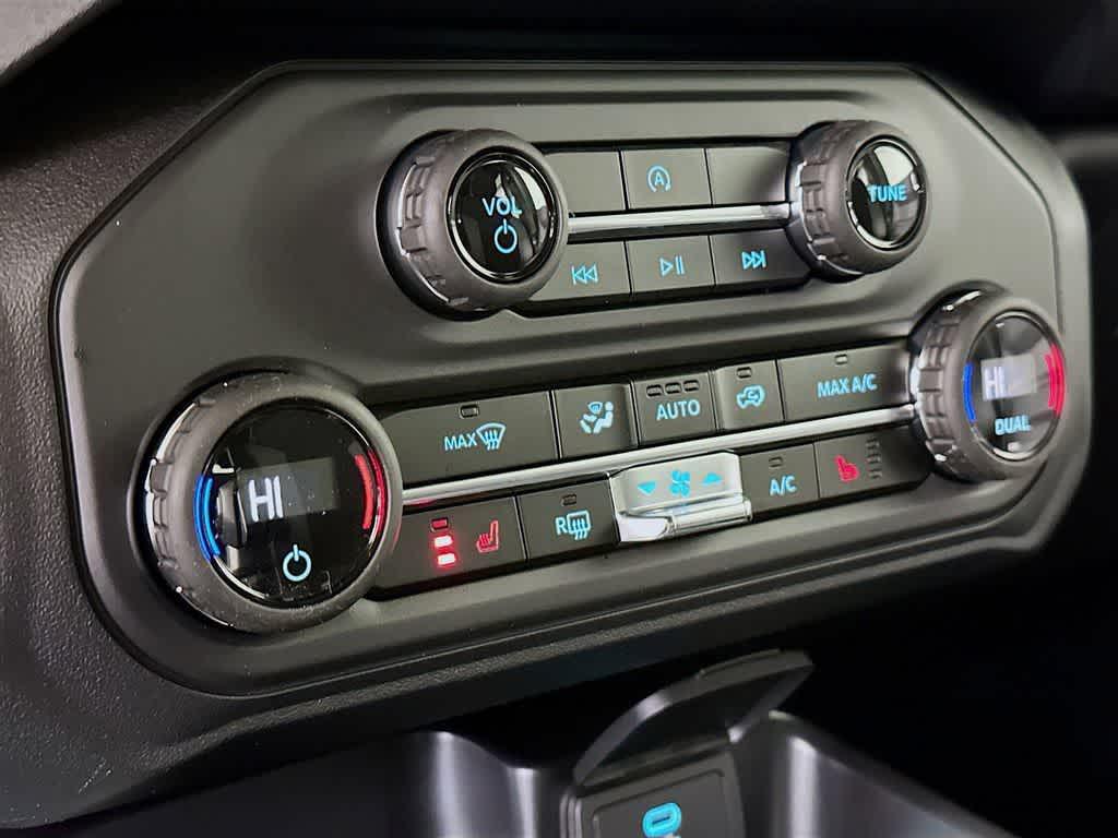 new 2025 Ford Bronco car, priced at $41,612