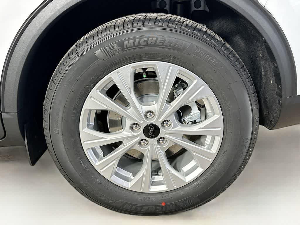 new 2026 Ford Escape car, priced at $30,685