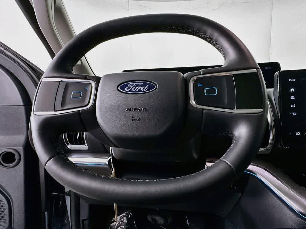 new 2026 Ford Expedition car, priced at $74,286